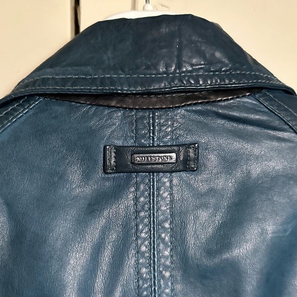 Ladies’ Lambskin Leather Jacket - Picture 3 of 10